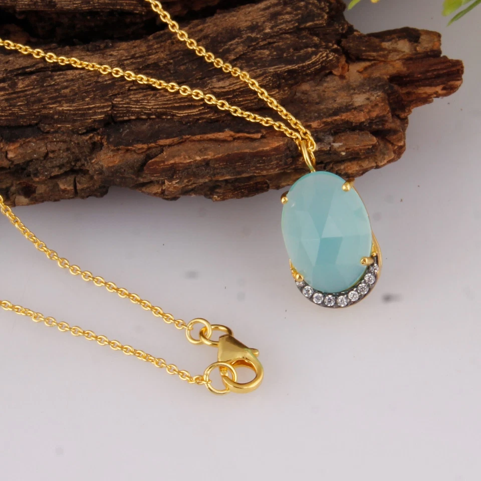 Collar colgante de diseñador chapado en oro de 18k calcedonia azul y circonita cúbica regalo para hermana Foto 1 de 1