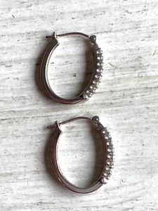 14K WHITE GOLD DIAMOND Hoops EARRINGS 2.4 gr. - Picture 1 of 7