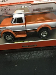 M2 1:64 1970 GMC 5500 Pickup - Bild 1 von 3