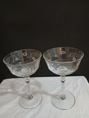 Set of Two Vintage Libbey Floral Etched Champagne Tall Sherbet Glasses 6" - Image 1 of 4
