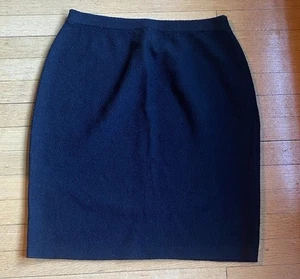 St John Damen Strick Bleistift knielanger Rock Gr. 10 schwarz formell separater Anzug - Bild 1 von 2