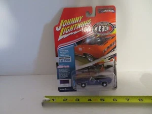 Johnny Lightning Muscle Car USA Mcacn 1971 Plymouth Cuda Convertible Pu 2018 MOC - Picture 1 of 3