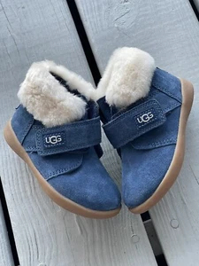UGG Kids’ Nolen Genuine Shearling Boot Navy Color Size 7 Bootie Shoe 1106229T - Picture 1 of 13