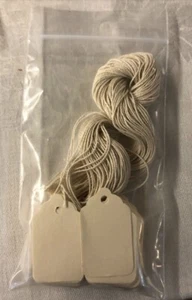 100 etiquetas de precio pequeñas crema perforadas a mano con cuerdas sin cuerdas 67 lb cubierta stock - Imagen 1 de 2