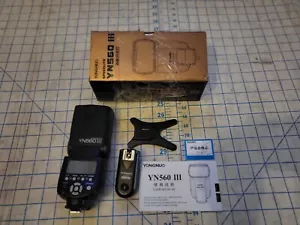 Yongnuo YN560-III Flash 2.4 GHz Receiver & RF603C II/C3 Remote - Picture 1 of 9