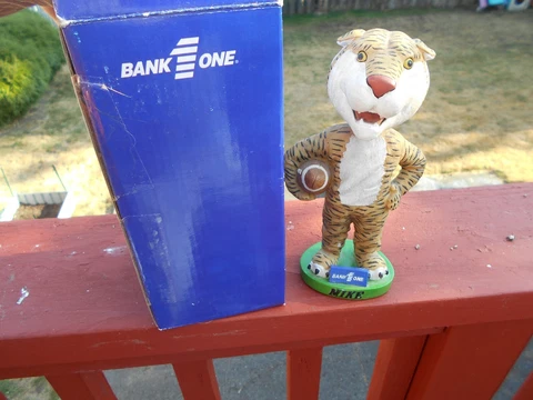 2001 LSU TIGERS mascot mike the tiger w football SGA BOBBLEHEAD AGP very rare Cover