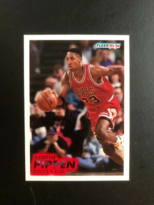 1993 SCOTTIE PIPPEN Fleer # 32 Basketball Card. Made in USA - Image 1 of 4