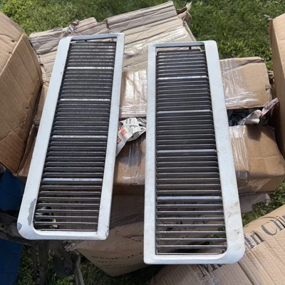 Oldsmobile Cutlass Supreme 442 1970-1972, persiana de capó Hurst 2 - ventilaciones Foto 1 de 4