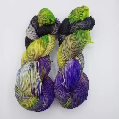 (9,90€/100 g) handgefärbte Sockenwolle 4 fach Färbung Polar Light 27 Neon Farben - Bild 1 von 4