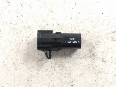 Outside Temperature Sensor for 2013-2019 Nissan Sentra V39I-T1026196CA - Image 1 of 4