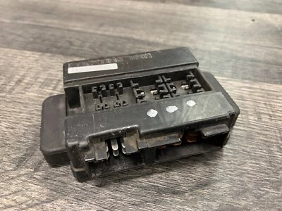 Caja de fusibles de conexión EX250 250 EX500 500 Ninja Kawasaki OEM 26021-1071 Foto 1 de 3