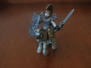 Caballero de plata Fisher Price Imaginext con accesorios y caballo - Imagen 1 de 3
