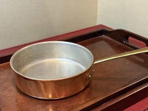 Copper Skillet - Picture 1 of 3