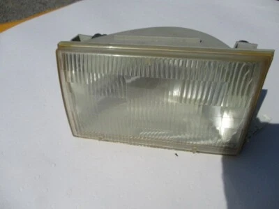 Faro derecho Town Car 90-94 Foto 1 de 3