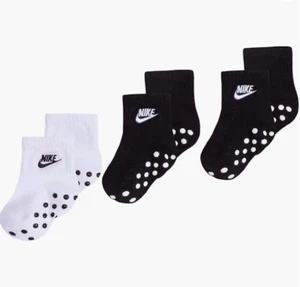 Nike Kids' Mid Cut Quarter Gripper Socks 3/4.5 Black and White - Picture 1 of 1