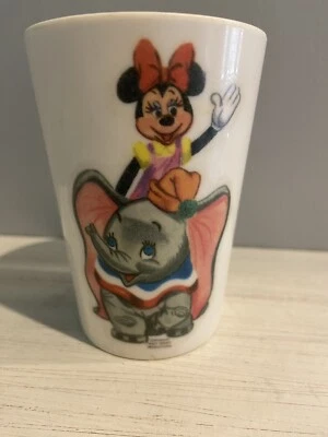 WALT DISNEY PRODUCTIONS taza vintage de melamina Minnie y Dumbo talla infantil Foto 1 de 4