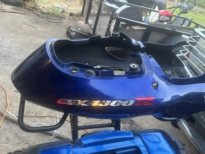 99-07 Suzuki Hayabusa GSX1300R Rear Tail Fairing Cover Panel - Image 1 of 4