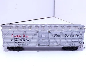Boxcar scala HO Rio Grande "Cookie Box" - argento - modellino dettagliato vagone treno - Foto 1 di 10
