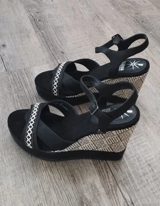 PALLADIUM Sandales Compensées Nu-pieds cuir noir Pointure 38 - Bohème Chic Neuf - Foto 1 di 11