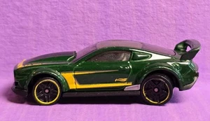 Hot Wheels Custom '15 Ford Mustang CFH00 2015 Mattel Malaysia schwarz Auto 02 - Bild 1 von 6