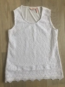 Ladies White Lace Top By Millers Size 10 As New Worn Once Loose Fit Fashion - Bild 1 von 6