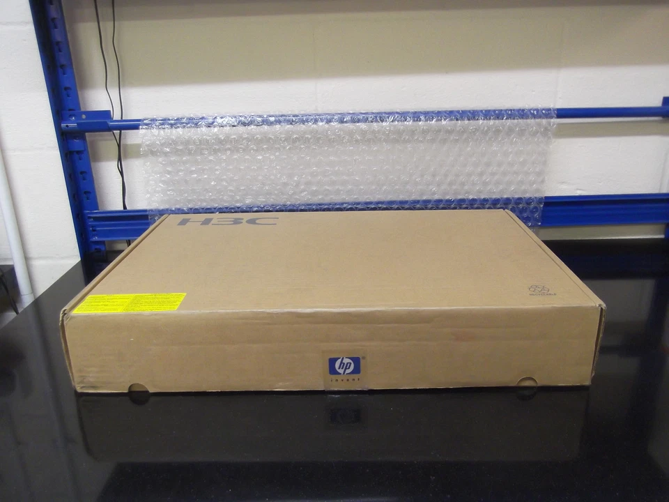 HP 3600-48 SI Switch JD332A Layer 3 Switch H3C 0235A10J - Image 1 of 4
