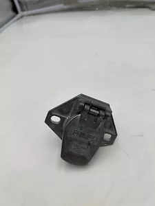 PHILLIPS 15-720UM SAE J560 7-Way 2 Hole WIRE TRAILER SOCKET PLUG - Picture 1 of 8
