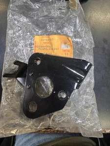 Kawasaki KZ900 - NOS RH Rear Engine Plate - 32030-056 - Picture 1 of 2