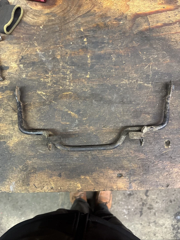 84 para-lamas dianteiros Suzuki Quadrunner LT125 ATV suporte de retenção - Imagem 1 de 4