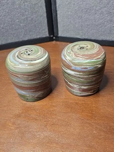 Vintage Desert Sands Swirl Keramik verschiedene Farben Salz und Pfefferstreuer - Bild 1 von 5