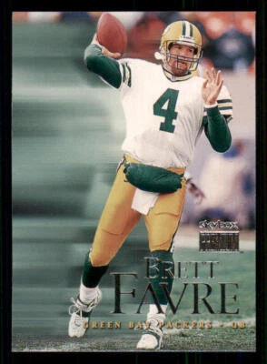 1999 SkyBox Premium #94 Brett Favre - Image 1 of 2
