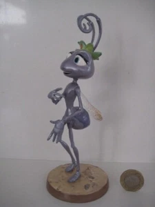 WDCC ATTA A BUGS LIFE MIMADO PRINCESA CERTIFICADO DE AUTENTICIDAD EN CAJA FIGURA ADORNO - Imagen 1 de 17