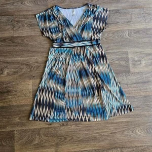 Y2K Wickelkleid mit geometrischem Muster - Retro Blue & Brown Vibes - Bild 1 von 5