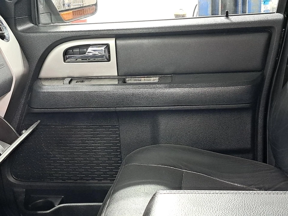 Used Front Right Door Interior Trim Panel fits: 2017 Ford Expedition  Grade A Foto 1 de 4