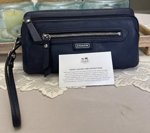Coach Handgelenktasche dunkelblau Leder - Bild 1 von 9