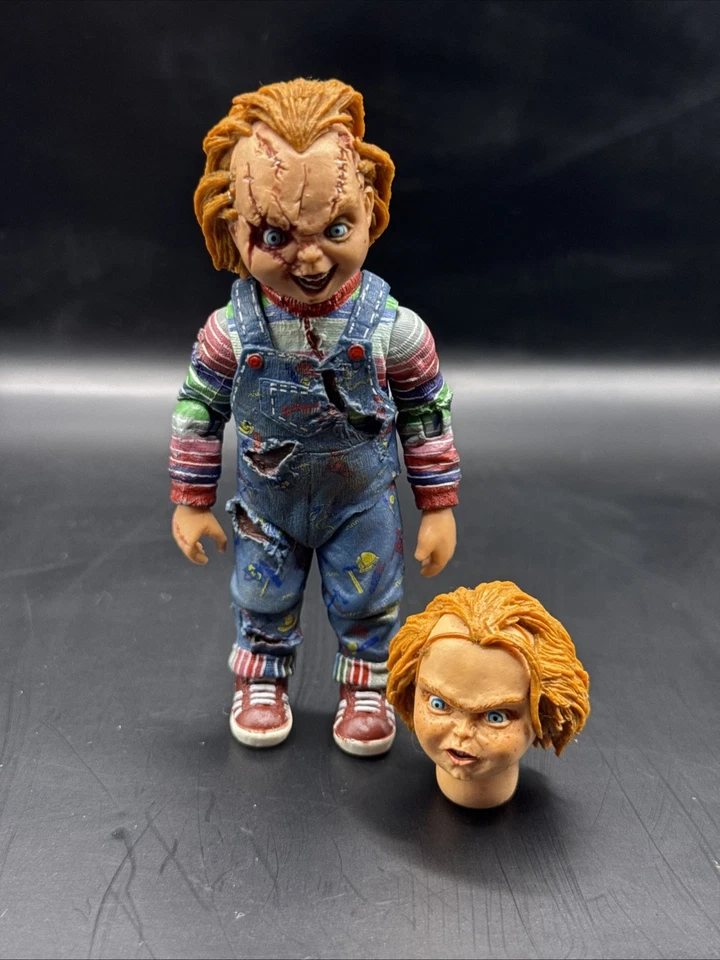 NECA CHUCKY DOLL 5” Figure W/ Extra Chucky Figure Head SHIPS FAST ‼️‼️✅ - Image 1 of 4