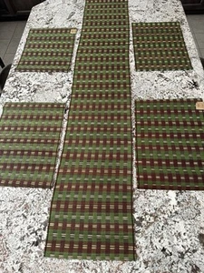 NEW Pier 1 Five Piece Set - Runner and Four Placemats Brown Green Retail $50 - Picture 1 of 9