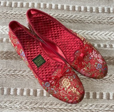 Vintage red floral Daniel Green boudoir brocade grandma slipper shoe flats - Image 1 of 4