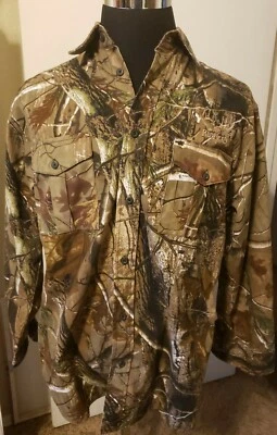 Mens Medium Camo Shirt Camo Hunting Shirt Warm Shirt Chest Pockets Embroidered  - Image 1 of 4