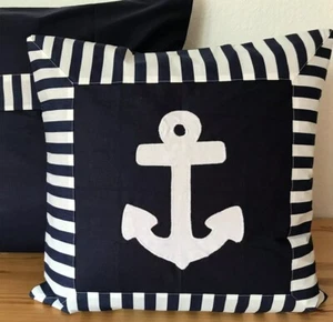 1 Maritime Kissenhülle, Kissenbezug*Dekokissen dunkelblau/weiß mit Anker 40x40cm - Picture 1 of 7