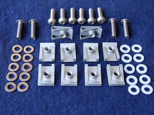 CLIP GUGLIA CARENA MOTO DI QUALITA' BULLONI ACCIAIO INOX M5 5MM X 16MM PK10 - Foto 1 di 1