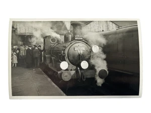 Locomotora 30585 @ Waterloo Railway Station Londres 1962 foto en blanco y negro - Imagen 1 de 3