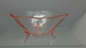 Pink Depression 3 footed bowl. - Picture 1 of 11
