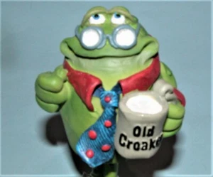 Russ Berrie, #21599 Doug Harris, nuevo en caja, Bobble Bod, rana, Over the Hill retirado - Imagen 1 de 6