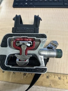 Neu Indoor Cycling Übung Spinning rechtes Pedal JD-304, KOSTENLOSER VERSAND!!! - Bild 1 von 3