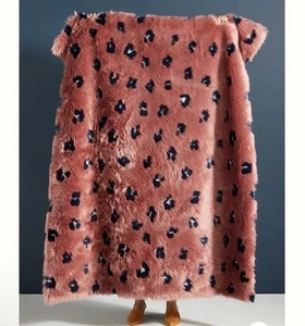 Anthropologie Dalia Faux Fur Throw Pink Animal Blanket Warm Cozy Gift - Picture 1 of 4
