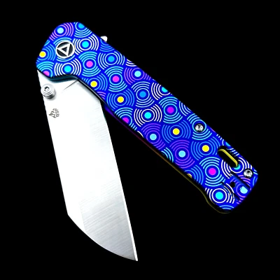 QSP Penguin Plus Knife QS130XL-A • Satin 20cv  Sheepfoot Custom Circles Pattern - Image 1 of 4