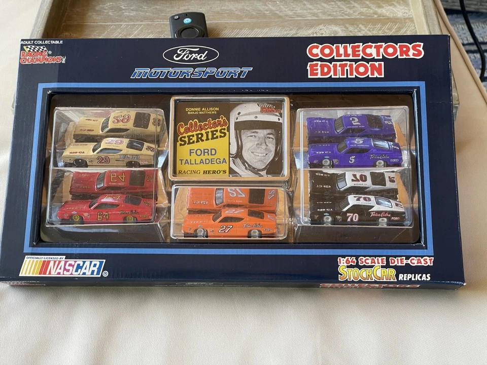Ford Motorsports Racing Champions Stock Car Talladega 1/64 Bobby Donnie Allison - Imagem 1 de 1