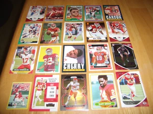 KANSAS CITY CHIEFS CARD LOT-PATRICK MAHOMES, TONY GONZALEZ, TRAVIS KELCE, & MORE - Picture 1 of 5