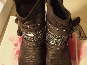 Suede Gray Western Boots W/ Rhinestones & Sequinned Ribbon 6.5 - Picture 1 of 7